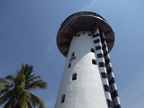 El faro puerto vallarta